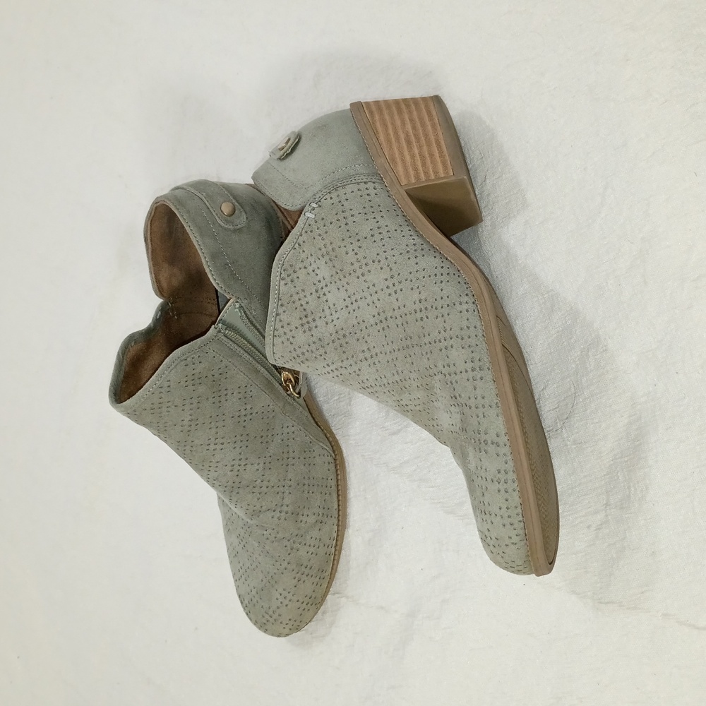 Dr. Scholl's , Perforated Gray Ankle Booties